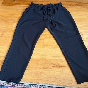 Lululemon on the fly pant